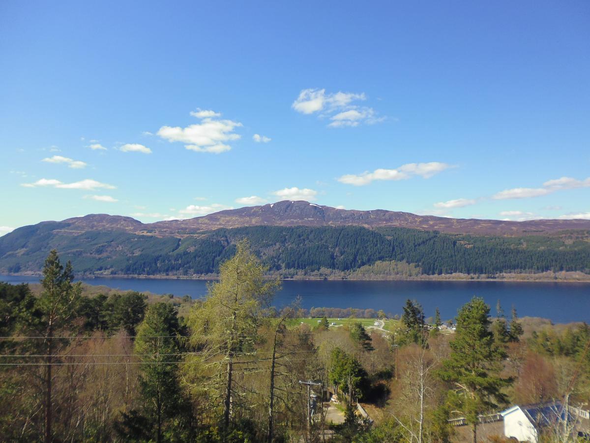 The Wee Dram Hotell Foyers Eksteriør bilde